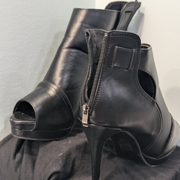 Tinstree Black Heels - Size 9 - Picture 2 of 6